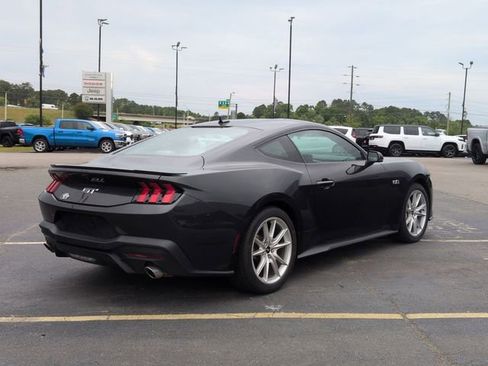 Used 2024 Ford Mustang GT Premium RWD image 3