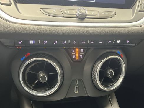 Certified 2024 Chevrolet Blazer LT image 22