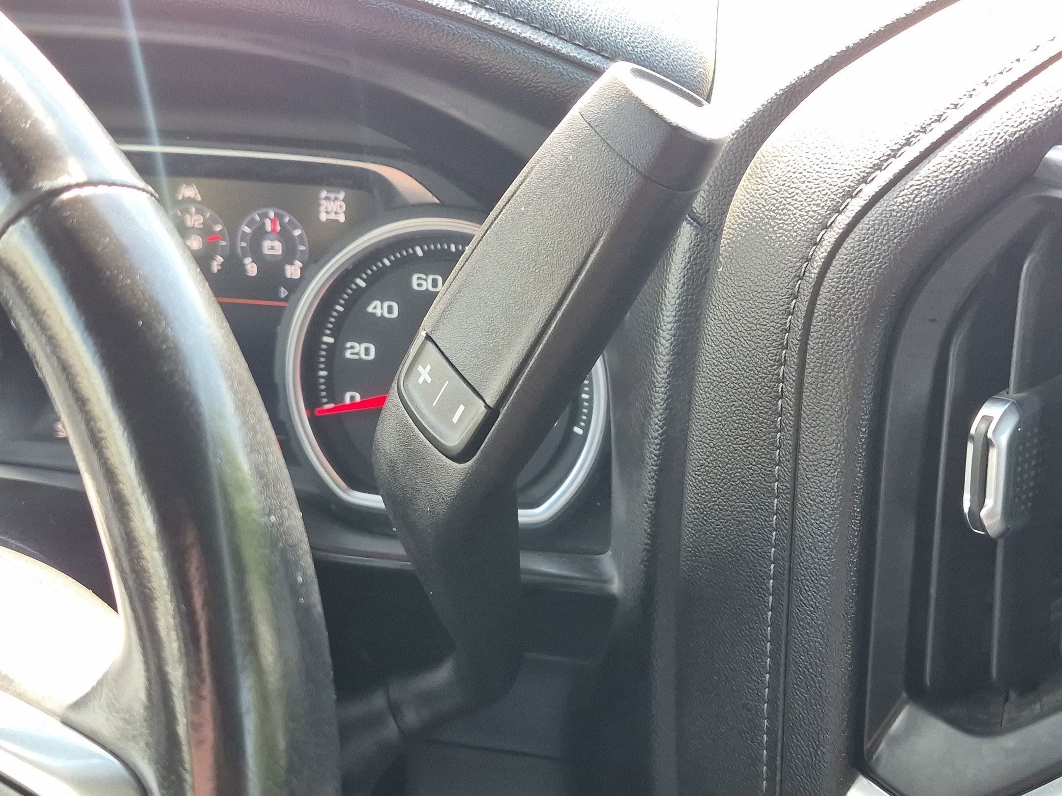Certified 2021 Chevrolet Silverado 1500 LTZ w/ LTZ Premium Package AWD/4WD image 25