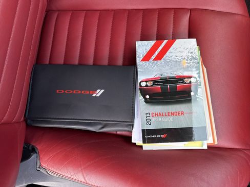 Used 2013 Dodge Challenger R/T Plus image 31