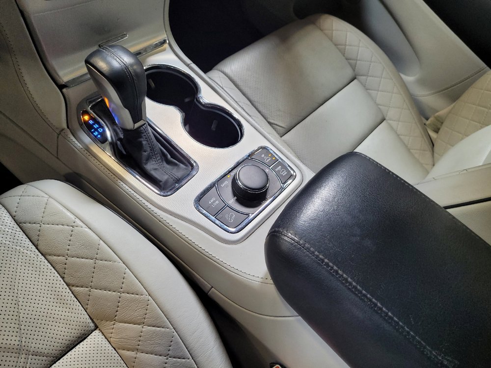 Used 2018 Jeep Grand Cherokee Summit AWD/4WD image 26