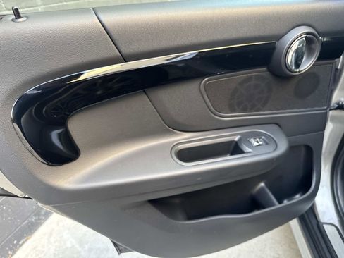 Used 2019 MINI Cooper Countryman w/ Premium Package image 10