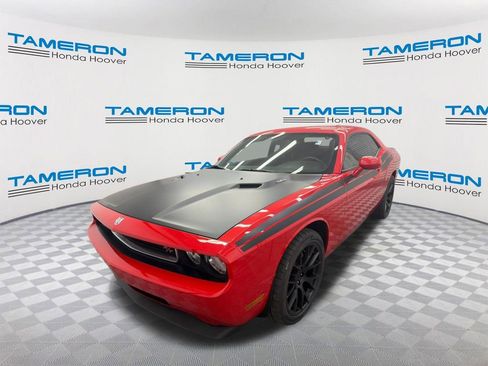 Used 2010 Dodge Challenger R/T RWD image 1