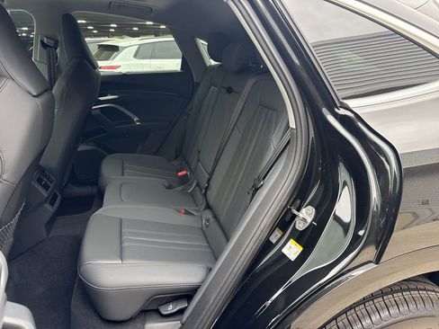 New 2025 Audi Q5 Premium Plus image 14