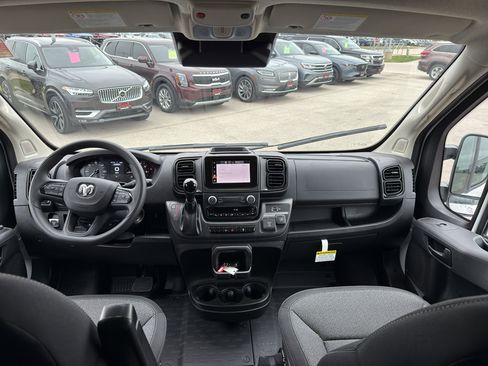 New 2026 RAM ProMaster 2500 w/ Convenience Group image 27