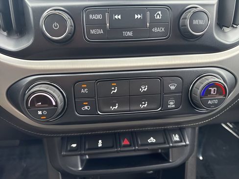 Used 2018 GMC Canyon SLE w/ SLE Convenience Package RWD image 16