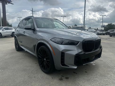 Certified 2024 BMW X5 sDrive40i w/ M Sport Package RWD image 5
