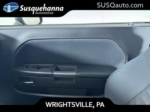 Used 2014 Dodge Challenger R/T image 30