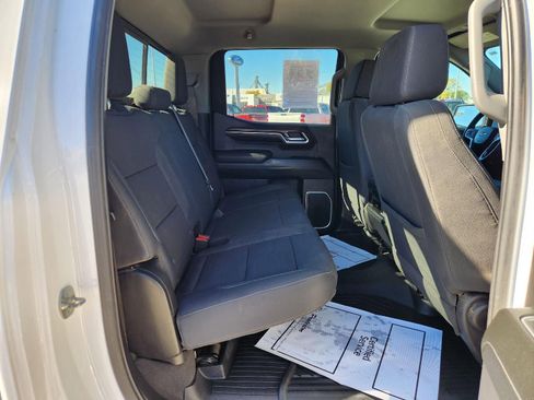 Used 2024 Chevrolet Silverado 1500 LT image 25
