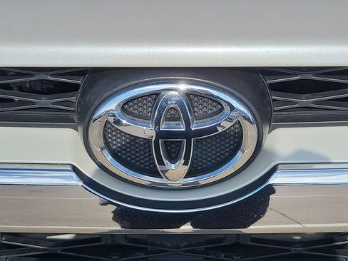 Used 2016 Toyota 4Runner Limited image 31