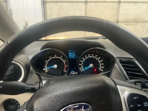 Used 2014 Ford Fiesta SE FWD image 12