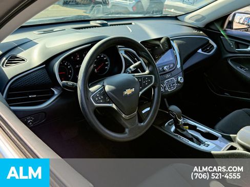 Used 2024 Chevrolet Malibu LT FWD image 12