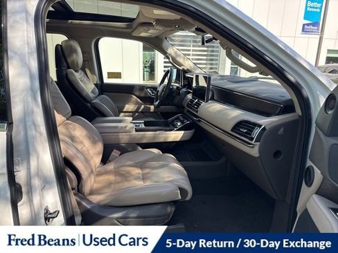 Certified 2023 Lincoln Navigator L Reserve AWD/4WD image 18