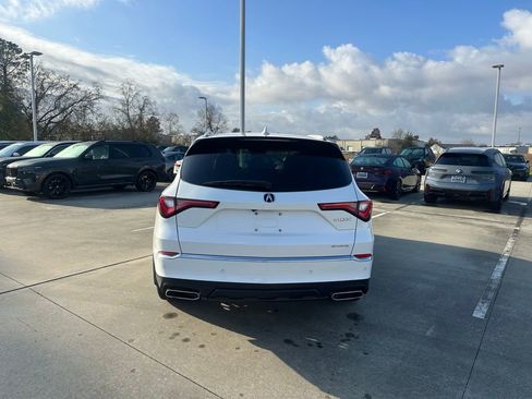 Used 2023 Acura MDX SH-AWD w/ Advance Package image 4
