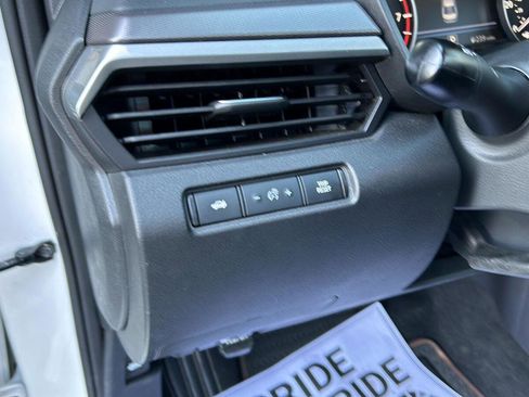 Used 2024 Nissan Altima 2.5 SR image 13