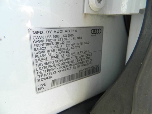 Used 2017 Audi Q7 3.0T Prestige image 31