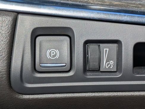 Used 2020 Cadillac XT5 Premium Luxury image 31