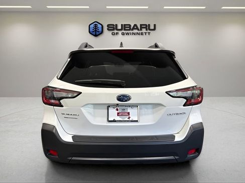 Used 2025 Subaru Outback Premium w/ Tech Package 1 AWD/4WD image 4