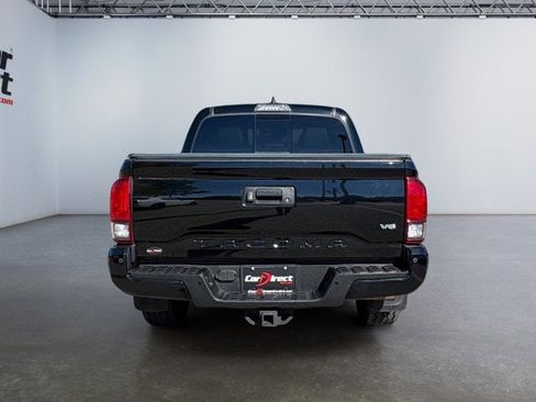 Used 2019 Toyota Tacoma TRD Off-Road w/ TRD Premium Off Road Package image 15