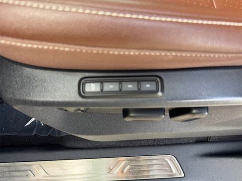 Used 2022 Volkswagen Atlas SEL image 12