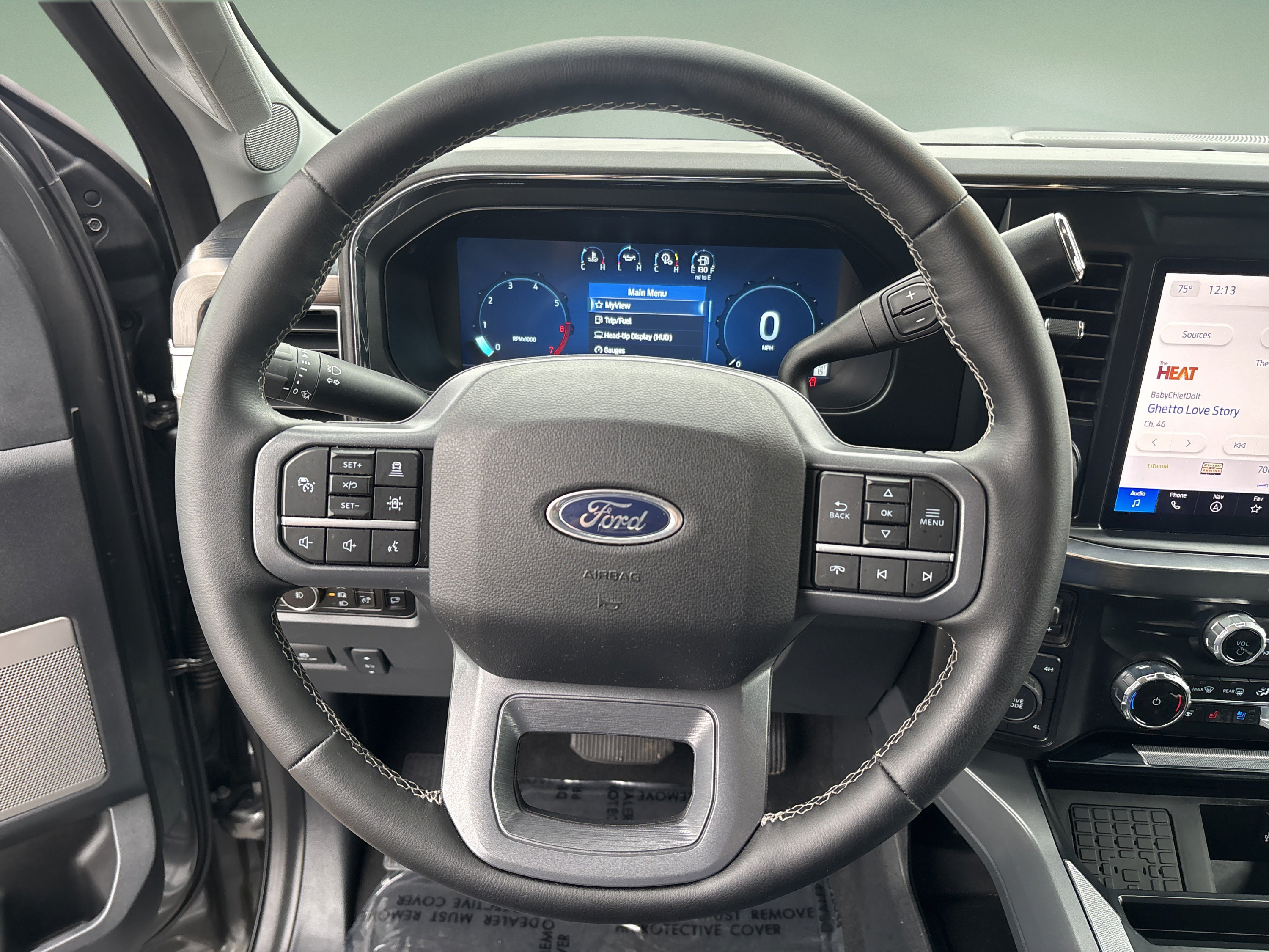 Used 2025 Ford F350 Lariat w/ Lariat Ultimate Package AWD/4WD image 11