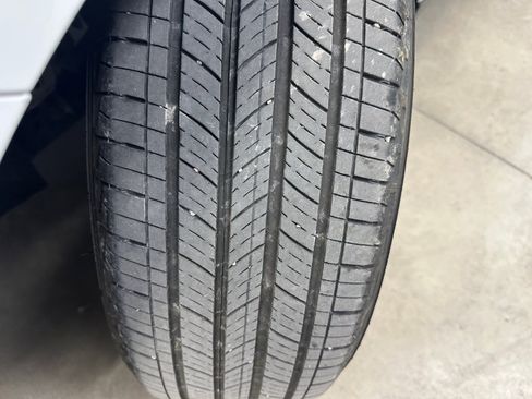 Certified 2024 Chevrolet Equinox LT w/ LPO, Floor Liner Package image 36