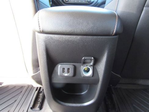 Used 2022 GMC Canyon AT4 image 30