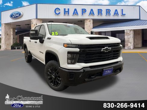 Used 2025 Chevrolet Silverado 2500 Custom w/ Custom Value Package AWD/4WD image 23