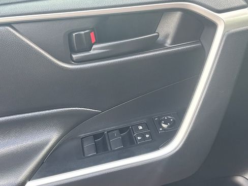 Used 2024 Toyota RAV4 LE image 31