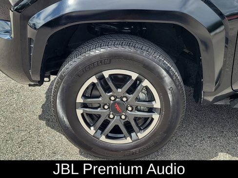 Used 2025 Toyota Tacoma TRD Sport w/ TRD Sport Upgrade Package RWD image 6