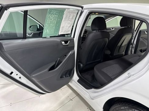 Used 2018 Hyundai Ioniq Blue FWD image 16