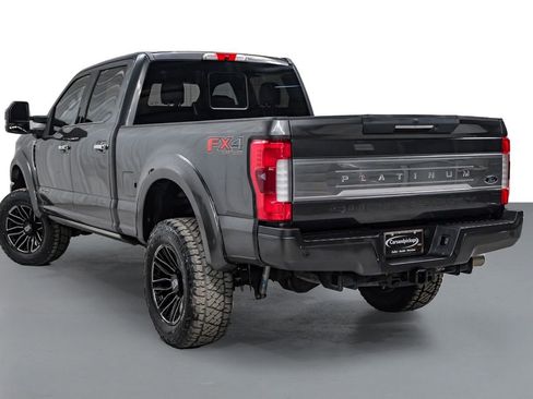 Used 2017 Ford F250 Platinum w/ Platinum Ultimate Package image 9