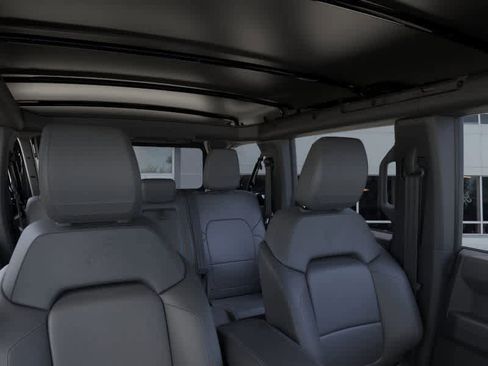 New 2025 Ford Bronco Badlands w/ Sasquatch Package image 12