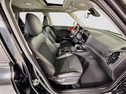 Used 2023 Kia Soul GT-Line w/ GT-Line Technology Package FWD image 20