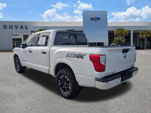 Used 2018 Nissan Titan PRO-4X image 6
