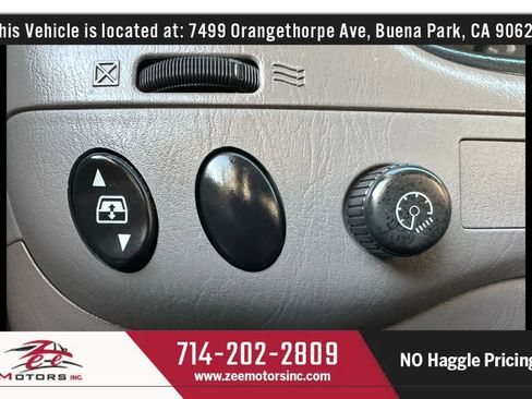 Used 2003 Toyota Sequoia SR5 image 37