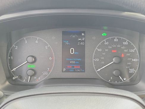 Used 2024 Toyota Corolla LE image 29