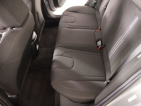 Certified 2025 Hyundai Elantra Sport image 11