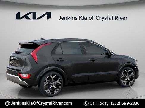 New 2025 Kia Niro EX Touring FWD image 4