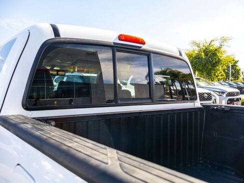 Used 2010 Toyota Tacoma 2WD Access Cab image 14