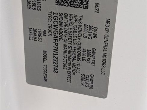 Used 2022 Chevrolet Express 2500 w/ Driver Convenience Package image 28