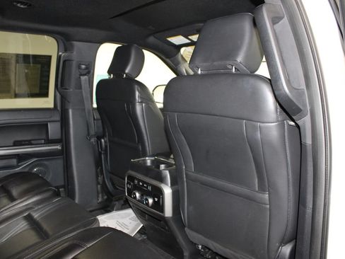 Used 2020 Ford Expedition XLT w/ Equipment Group 202A AWD/4WD image 26