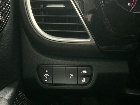 Used 2023 Kia Seltos EX image 31