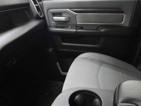 Used 2022 RAM 2500 Big Horn w/ Level A Equipment Group AWD/4WD image 13