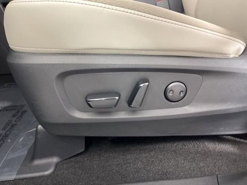 New 2026 Nissan Pathfinder SL w/ SL Premium Package image 32