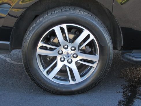 Used 2024 Ford Expedition Max Limited image 10