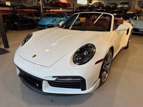 Used 2022 Porsche 911 Turbo S image 10