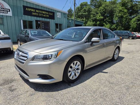 Used 2017 Subaru Legacy 2.5i Premium AWD/4WD image 5