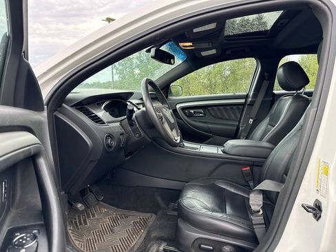 Used 2015 Ford Taurus SEL w/ Equipment Group 201A FWD image 8
