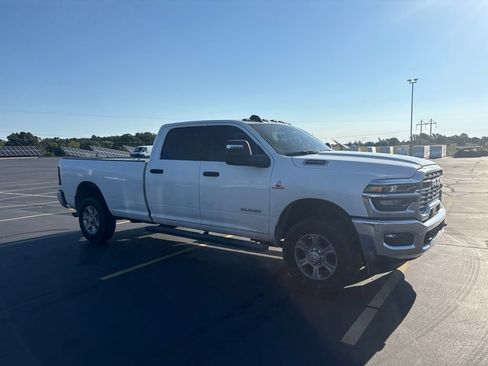 Used 2025 RAM 2500 Big Horn AWD/4WD image 10